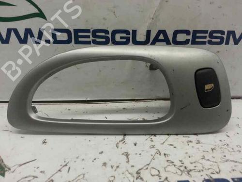 Used Right rear window switch PEUGEOT 307 Break (3E) 2.0 HDI 110 (107 hp) 2895455