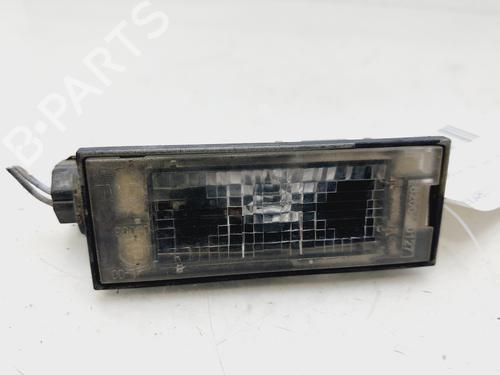 Éclairage de plaque d'immatriculation RENAULT LAGUNA II (BG0/1_) 1.6 16V (BG1G, BG1H) (112 hp) 30100087