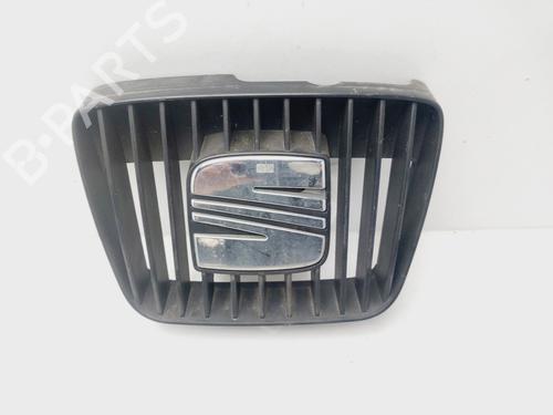 Used Grille SEAT CORDOBA (6K1, 6K2) [1993-2002]  29408386