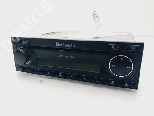 Autoradio SKODA SUPERB I (3U4) 1.9 TDI (130 hp) 31705879