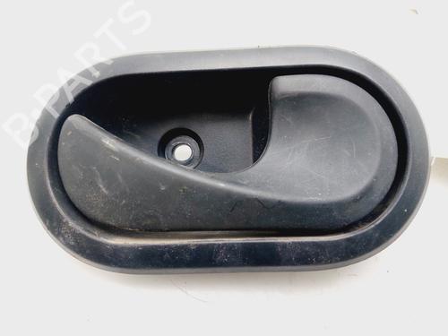 Used Front right interior door handle Front right interior door handle 32188038 32188038
