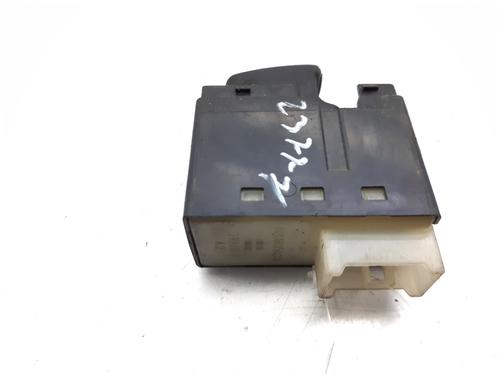 Right front window switch HYUNDAI TRAJET (FO) 2.0 CRDi | BP12402224I26 