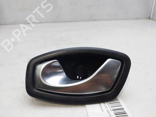 Maneta interior delantera izquierda RENAULT CLIO IV (BH_) 1.2 16V (73 hp) 17916634