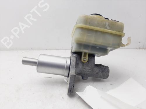 Used Brake master cylinder BMW 5 Touring (E61) 525 d (177 hp) 24500393
