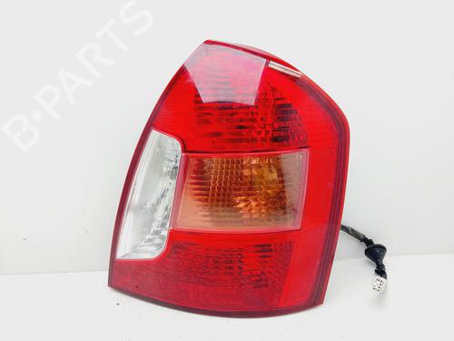 Used Right taillight HYUNDAI ACCENT III (MC) 1.5 CRDi GLS (110 hp) 29531818