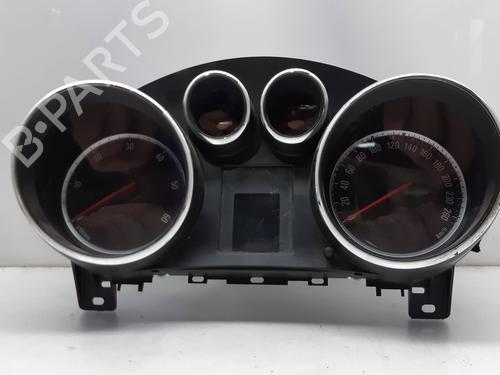 Used Instrument cluster OPEL ASTRA J (P10) [2009-2016]  10967286