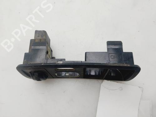 Used Headlight switch TOYOTA COROLLA (_E12_) 1.4 D (NDE120_, NDE120R) (90 hp) 32018154