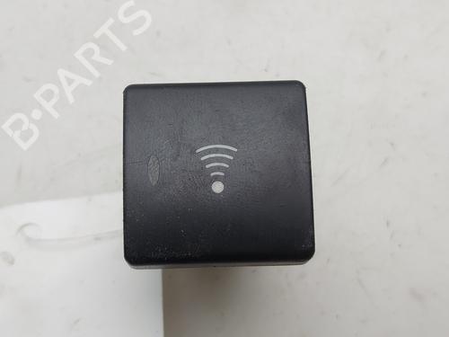 switch-peugeot-607-9d-9u-2000-36297924 main image
