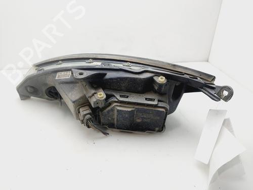 Right headlight FORD FOCUS I (DAW, DBW) 1.8 TDCi | BP32491405C29