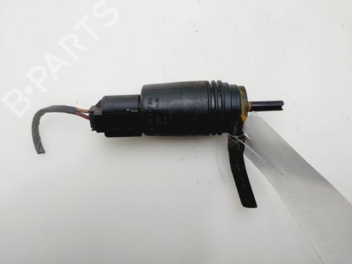 Used Washer pump BMW 1 (E87) 118 d (122 hp) 30635201