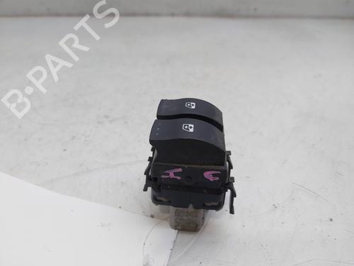 Used Right front window switch RENAULT MEGANE II Saloon (LM0/1_) 1.9 dCi (LM0G, LM1G, LM2C) (120 hp) 16198065
