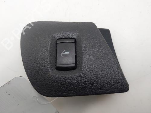 Used Right front window switch Right front window switch SKODA OCTAVIA I (1U2) 1.9 TDI (100 hp) 33842413 33842413