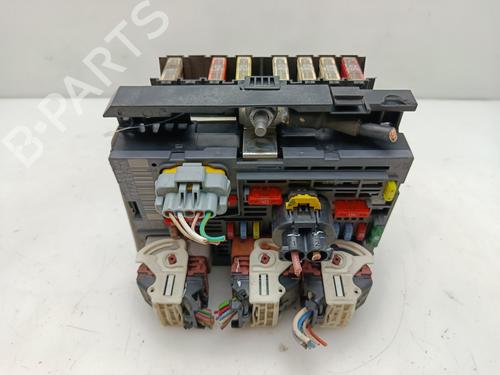 Used Fuse box CITROËN C5 III (RD_) [2008-2017]  29518555