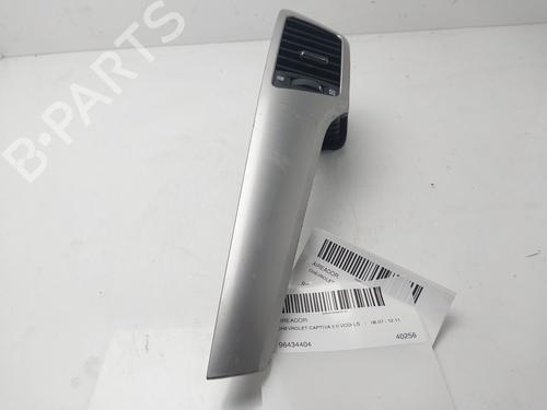 Used Air vent CHEVROLET CAPTIVA (C100, C140) 2.0 D (150 hp) 30830666