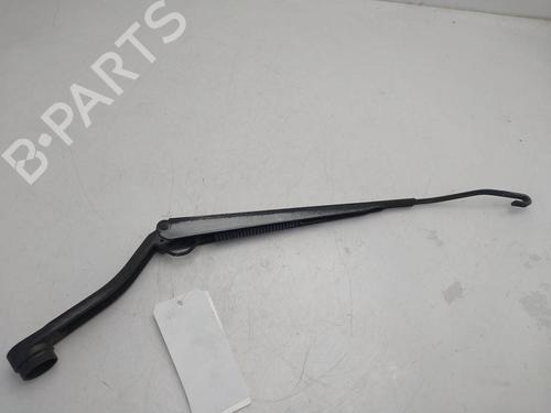 front-windshield-wiper-arm-kia-sorento-i-jc-2002-2003-2004-2005-2006-2007-2008-2009-2010-2011-39236765 main image