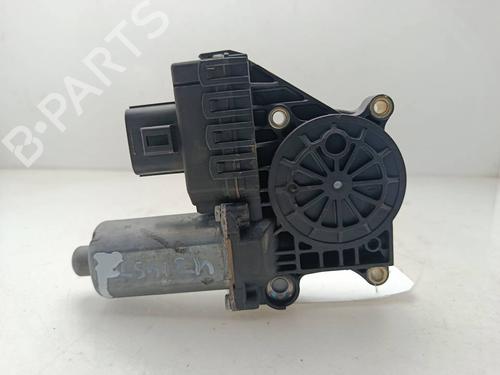 Used Left front window motor Left front window motor 39558963 39558963