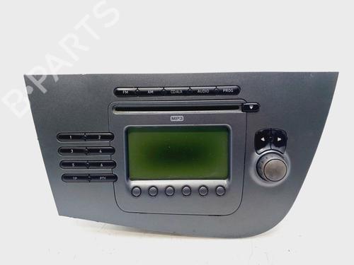 Used Radio SEAT LEON (1P1) 1.9 TDI (105 hp) 30055225