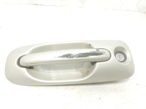 Used Front left exterior door handle CHRYSLER VOYAGER IV (RG, RS) 2.8 CRD (150 hp) 9573450