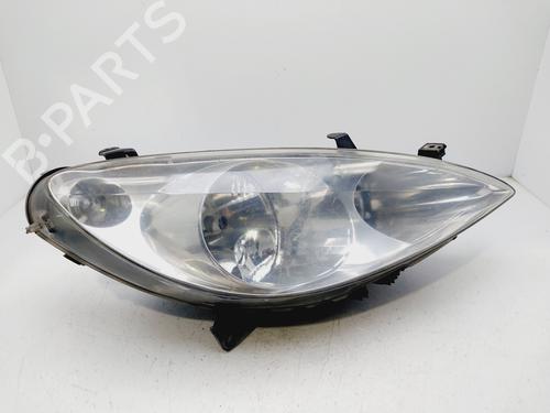 Used Right headlight PEUGEOT 307 (3A/C) 2.0 HDi 90 (90 hp) 29393627