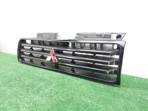 Grille MITSUBISHI PAJERO II (V3_W, V2_W, V4_W, V5_W) 2.5 TD 4WD (V24W) | BP21138678C40 
