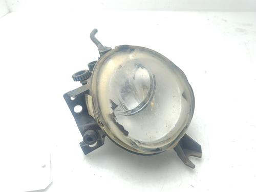 Faro antinebbia anteriore destri VW TOUAREG (7LA, 7L6, 7L7) 2.5 R5 TDI (174 hp) 31164545