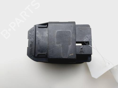 Venstre fortil elrude kontakt PEUGEOT 206 Hatchback (2A/C) | BP30695444I27