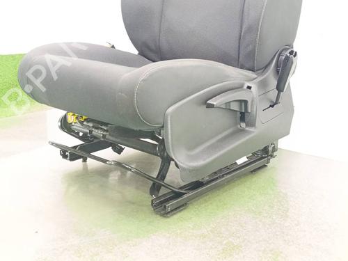 Left front seat RENAULT MEGANE III Hatchback (BZ0/1_, B3_) 1.6 16V (BZ0H) | BP40077098C15 - Image 4