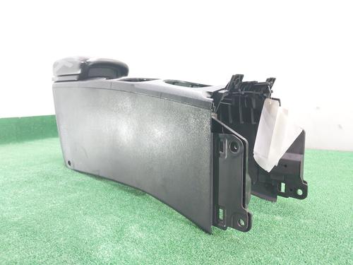 Armrest / Center console NISSAN QASHQAI / QASHQAI +2 I (J10, NJ10, JJ10E) 2.0 dCi | BP13504983I20 