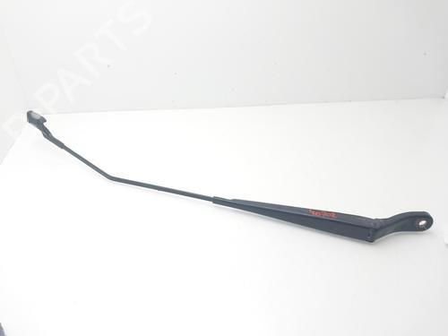 Used Front windshield wiper arm RENAULT TWINGO II (CN0_) 1.2 16V (CN0K, CN0V, CN0A) (76 hp) 32014075
