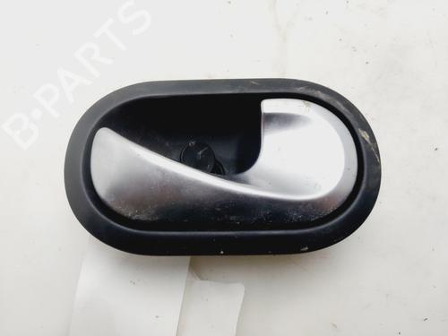 Maneta interior trasera derecha RENAULT GRAND SCÉNIC II (JM0/1_) 1.5 dCi (JM1E) (106 hp) 32226925