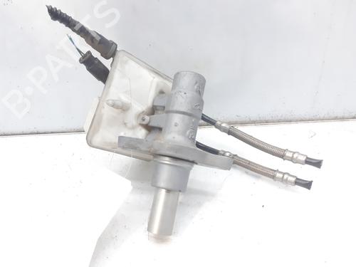 Used Brake master cylinder DS DS 5 (KF_) 2.0 Hybrid4 4x4 (163 hp) 11105425