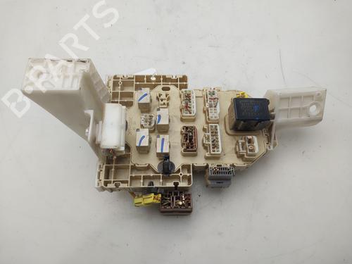 Used Fuse box Fuse box 38168655 38168655