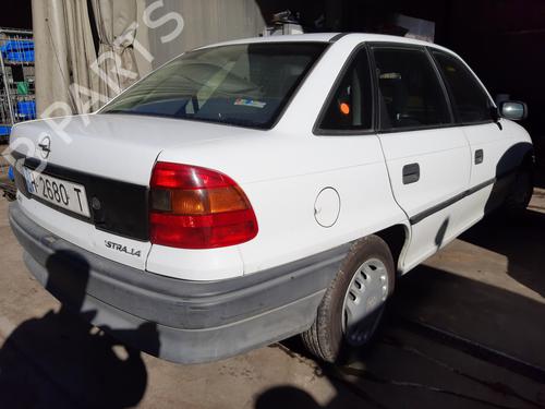 Engine control unit (ECU) OPEL ASTRA F Saloon (T92) 1.4 (F19, M19) | BP13583532M57 