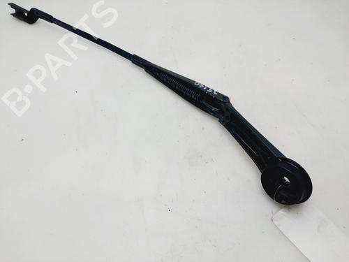 Used Front windshield wiper arm FORD FOCUS III 1.0 EcoBoost (100 hp) 21077323