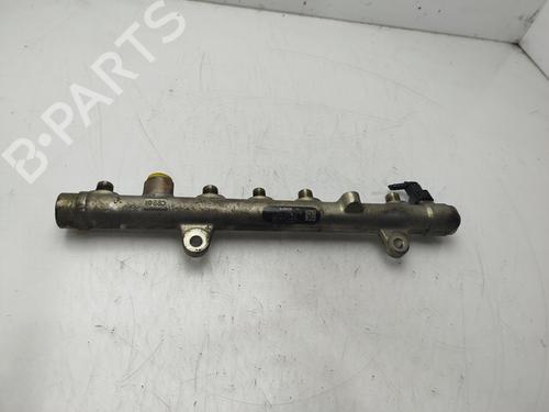 Used Injection rail RENAULT SCÉNIC II (JM0/1_) [2003-2010]  32411123