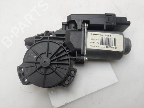 Right front window motor KIA CEE'D SW (ED) 1.6 CRDi 90 | BP39562659E20 - Image 2