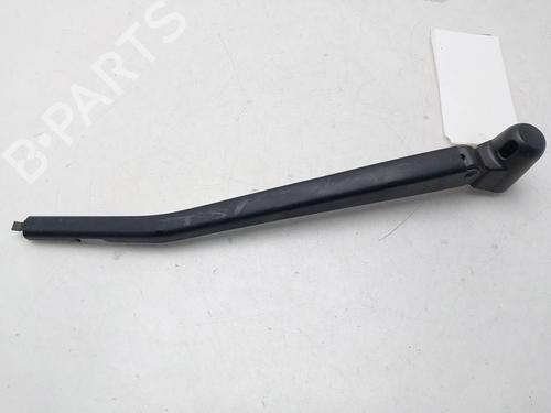 Used Rear windshield wiper arm Rear windshield wiper arm 39048514 39048514