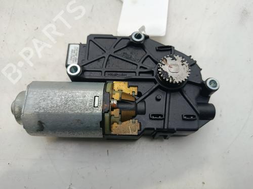 Schiebedachmotor für Schiebedachmotor PEUGEOT 3008 I MPV (0U_) [2009-2017] 36275635 36275635
