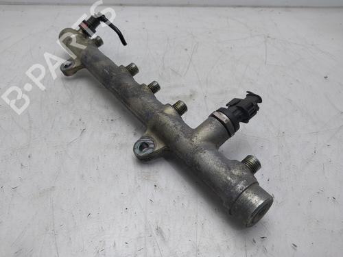 injection-rail-renault-megane-ii-saloon-lm01_-2003-36219561 main image