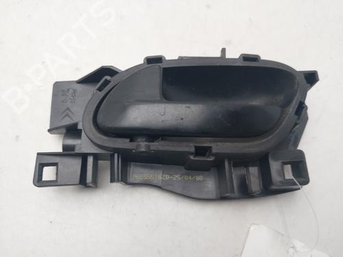 Used Front left interior door handle Front left interior door handle 37151412 37151412
