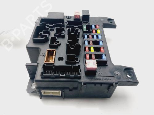 Fuse box MITSUBISHI LANCER VIII Sportback (CX_A) 2.0 DI-D (CX8A) | BP31877390E1 