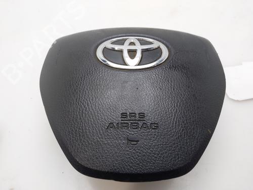 Used Driver airbag TOYOTA AURIS Estate (_E18_) 1.8 Hybrid (ZWE186_, ZWE186R, ZWE186H) (136 hp) 17901917