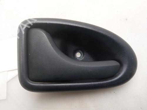 Venstre fortil invendig håndtag Venstre fortil invendig håndtag RENAULT MEGANE I Classic (LA0/1_) 1.6 e (LA0F, LA0S) (90 hp) 33951139 33951139