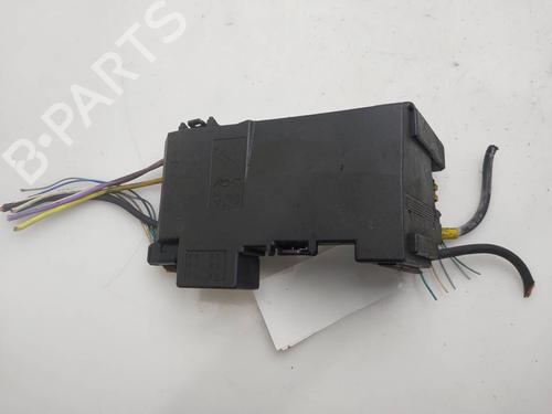Used Fuse box Fuse box 38957069 38957069