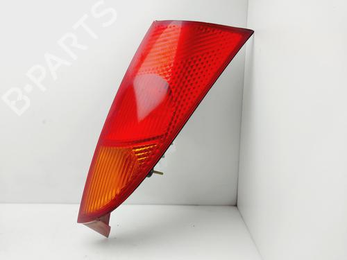 Achterlicht rechts FORD FOCUS I (DAW, DBW) 1.6 16V | BP29704022C35 