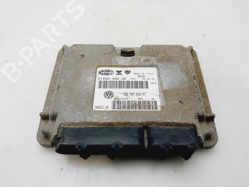 Used Engine control unit (ECU) VW POLO (6N2) [1999-2001]  24238537