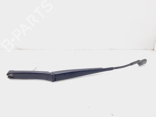 Used Front windshield wiper arm SKODA RAPID (NH3, NK3, NK6) 1.6 TDI (105 hp) 20220852