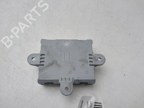 Used Comfort control module Comfort control module JAGUAR XF I (X250) 3.0 D (241 hp) 33263910 33263910