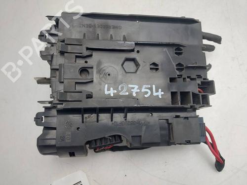 Used Fuse box Fuse box 38870270 38870270