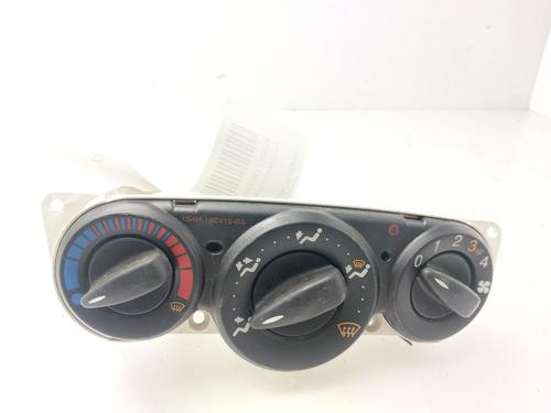 climate-control-ford-focus-i-daw-dbw-1998-1999-2000-2001-2002-2003-2004-2005-2006-2007-2008-2009-32300148 main image